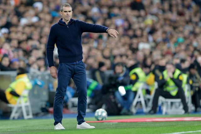 范布隆克霍斯特被贝西克塔斯解雇，上任仅半年